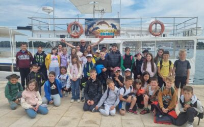 Visita degli alunni della SP Momiano alla SEI Cittanova: giro in barca da Cittanova a Parenzo